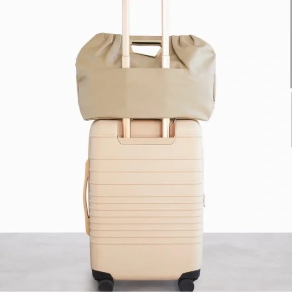 Beis Limited Edition Cactus Leather Tote in Beige - Picture 2 of 6